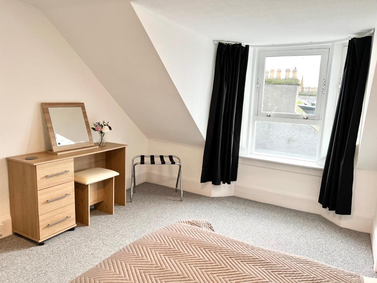 Douglas Street Apartment Неърн Екстериор снимка