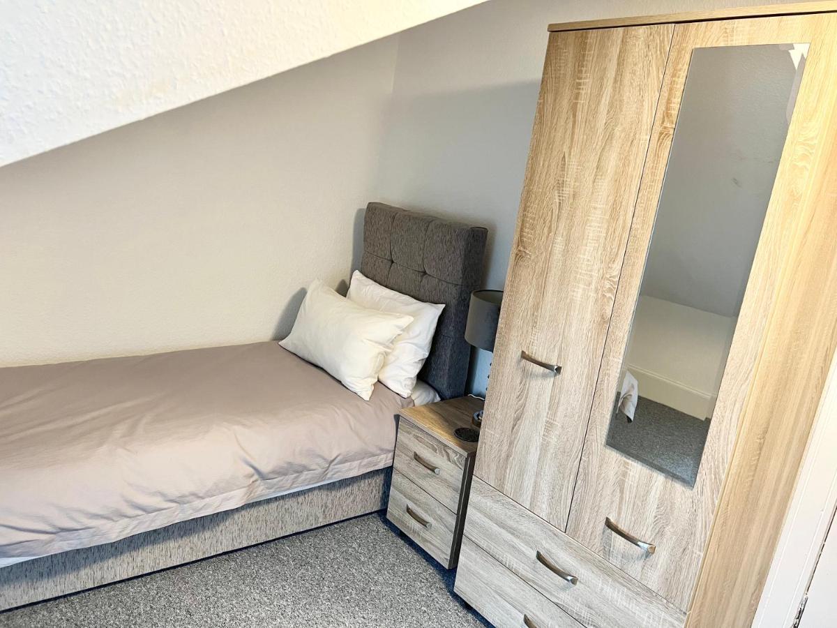 Douglas Street Apartment Неърн Екстериор снимка