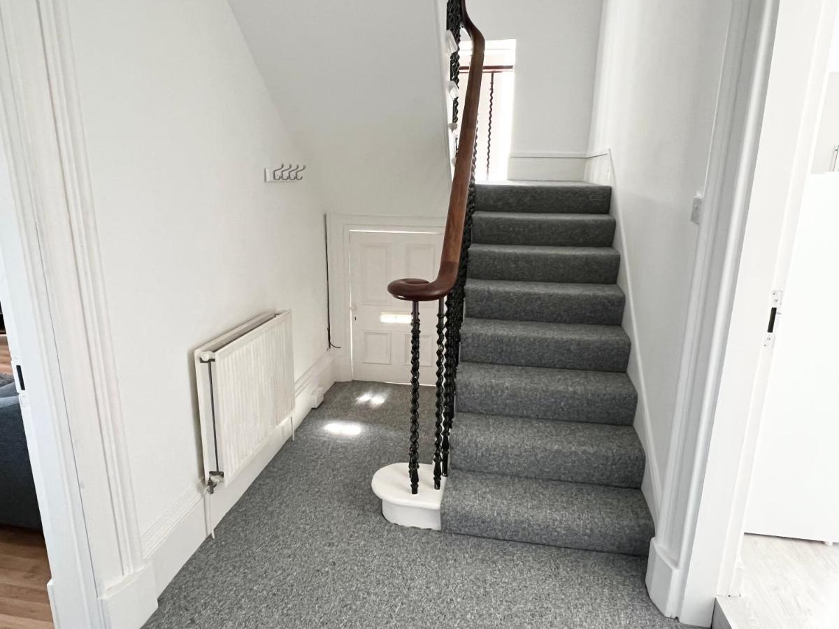 Douglas Street Apartment Неърн Екстериор снимка